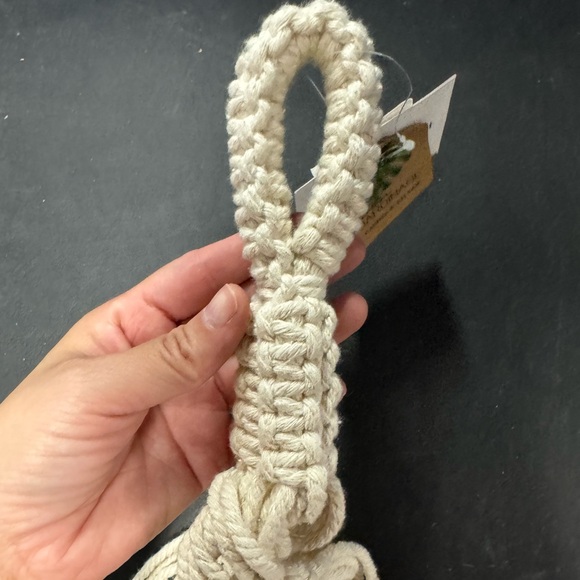 NWT woven plant basket - Picture 6 of 9